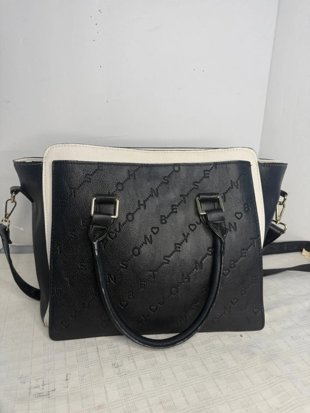 Betsey Johnson Black and white  Heart Bow Hand Bag/Purse Floral Lining - Hearts